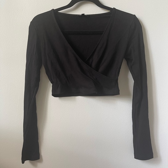 V neck long sleeve crop top - Picture 1 of 1